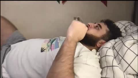 Snapshot of _alan_bear_ chatting on 10.05.25 Alan online show from 10.05.25