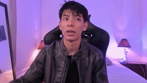 Snapshot of _alexandersawyer_ chatting on 11.11.25 Alexander online show from 11.11.25