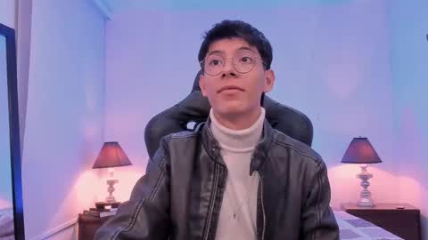 Snapshot of _alexandersawyer_ chatting on 11.21.25 Alexander online show from 11.21.25