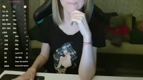  AliceCullen  online show from 11.23.25