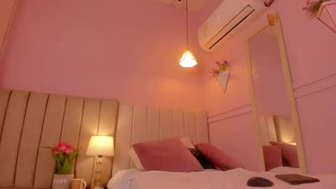 Snapshot of _alison_c chatting on 11.25.25 Hii I m Alison online show from 11.25.25