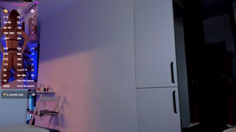 Mia online show from 12.18.24