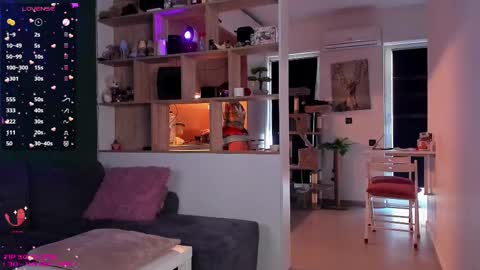 Mia online show from 02.12.25