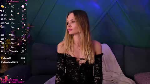 Mia online show from 02.28.25