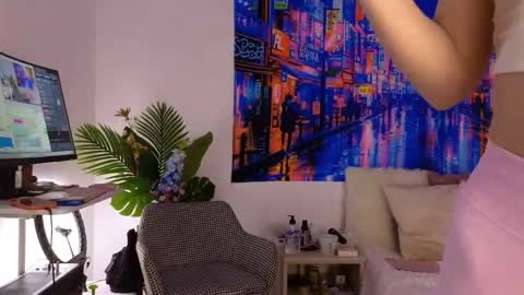 Mia online show from 05.05.26