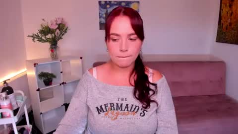 Snapshot of _allisontyler chatting on 06.18.26 Allison online show from 06.18.26