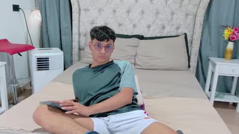 Andres online show from 12.12.24