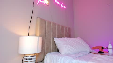 ngela  online show from 01.13.25