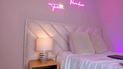 ngela  online show from 02.28.25