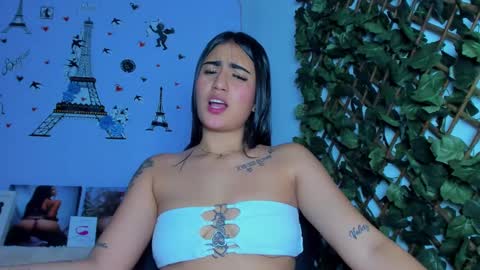 Snapshot of _angelnaugthy_ chatting on 12.28.24 ANGEL online show from 12.28.24