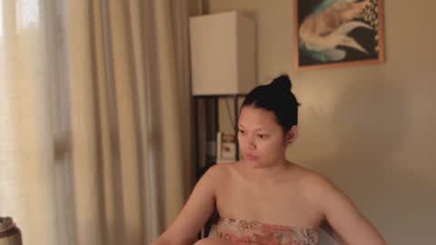 annie . online show from 08.03.26
