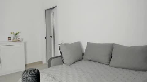 Anna online show from 11.11.25