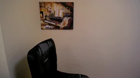 Anna online show from 02.14.25