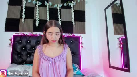 Annie Andrick online show from 05.02.26