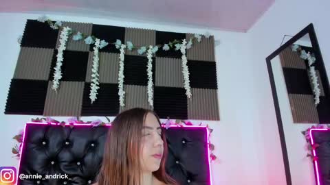 Annie Andrick online show from 05.03.26