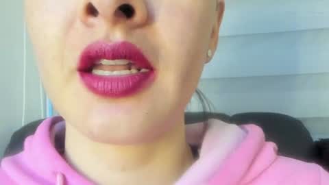 antonia online show from 07.04.26