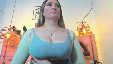 _antonella_11 online show from 05.25.26