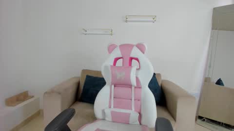    online show from 12.03.25