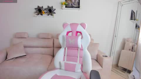    online show from 05.25.26