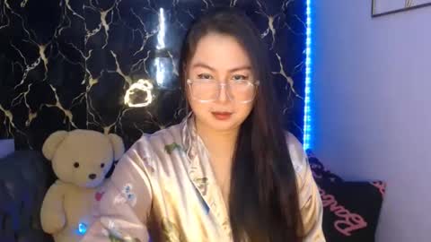 Snapshot of _arah chatting on 01.19.26 arah online show from 01.19.26