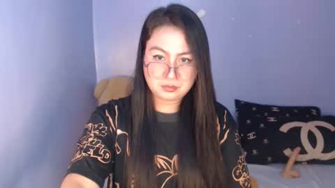 Snapshot of _arah chatting on 02.21.26 arah online show from 02.21.26