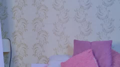 Queen Cruz online show from 03.08.26