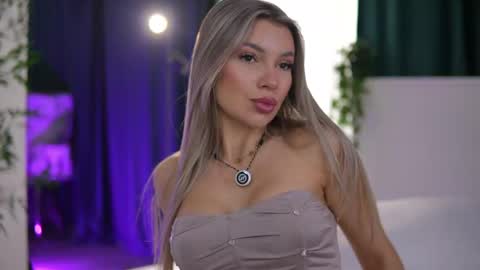 Arielle online show from 05.08.26