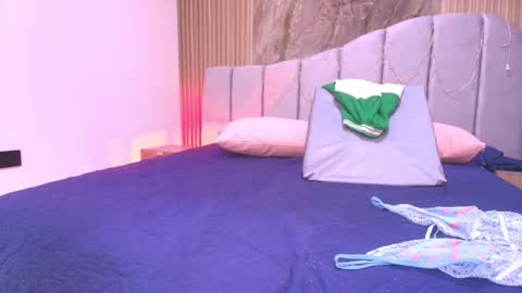 Arlet online show from 12.17.25