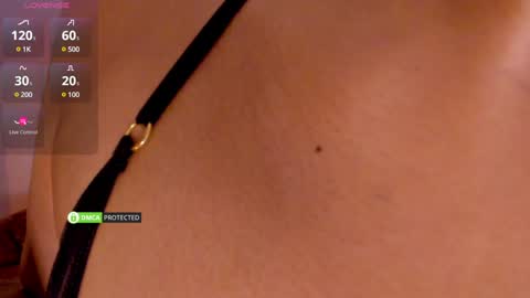 Snapshot of _assh chatting on 01.11.25 _assh online show from 01.11.25