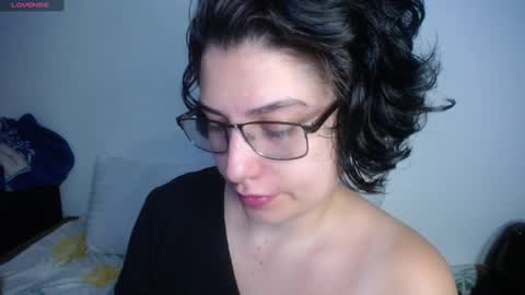 Snapshot of _atenea_golden chatting on 12.21.24 atenea online show from 12.21.24