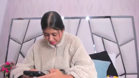 Aura online show from 06.08.26