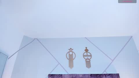 Snapshot of _aurora_collins_ chatting on 11.18.25 _aurora_collins_ online show from 11.18.25