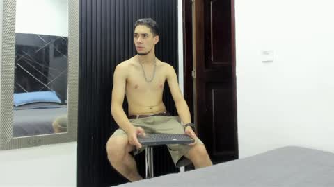 _axel_09 online show from 04.14.26