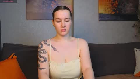 Snapshot of _b00bss_ chatting on 11.20.25 Jess online show from 11.20.25