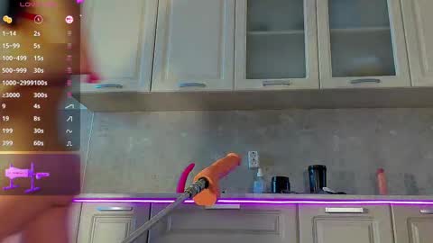 Snapshot of _b_a_n_s_h_e_e_ chatting on 03.03.25 Emily - BLONDE Jennifer - RED hair online show from 03.03.25