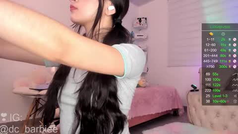 Andrea online show from 11.23.25