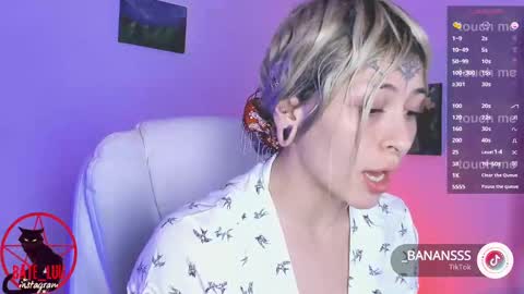 Lunita  online show from 11.04.25