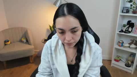 Snapshot of _bellaevans_ chatting on 02.05.25 Bella Evans online show from 02.05.25