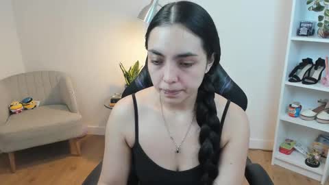 Snapshot of _bellaevans_ chatting on 02.10.25 Bella Evans online show from 02.10.25