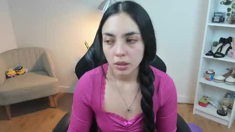 Snapshot of _bellaevans_ chatting on 02.12.25 Bella Evans online show from 02.12.25