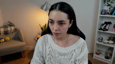 Snapshot of _bellaevans_ chatting on 02.21.25 Bella Evans online show from 02.21.25