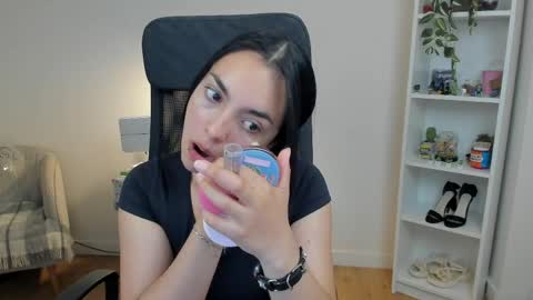Bella Evans online show from 05.29.26