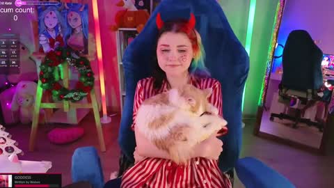 Snapshot of _biscuitty chatting on 12.18.24 Alice .. online show from 12.18.24