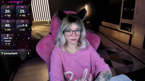 Olivia Subscribe to my Fansly -   online show from 03.10.26