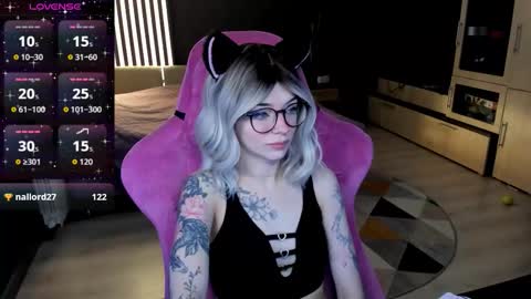 Olivia Subscribe to my Fansly -   online show from 03.27.26