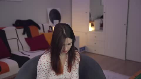 Snapshot of _blackbee_ chatting on 03.02.25 Lili online show from 03.02.25