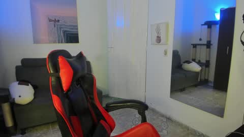 Snapshot of _blakee chatting on 01.11.25 B L A K E online show from 01.11.25