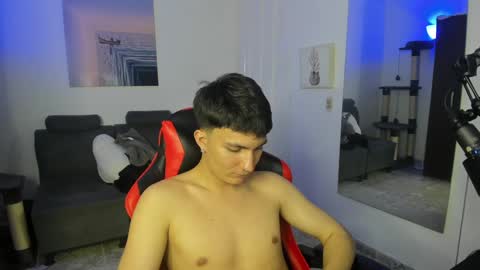 Snapshot of _blakee chatting on 01.11.25 B L A K E online show from 01.11.25