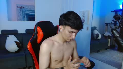 Snapshot of _blakee chatting on 03.01.25 B L A K E online show from 03.01.25