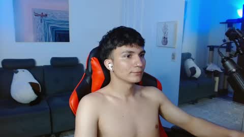 Snapshot of _blakee chatting on 03.01.25 B L A K E online show from 03.01.25